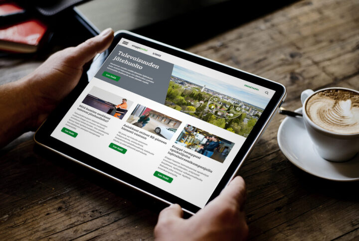 Aviisin kansikuva tabletissa